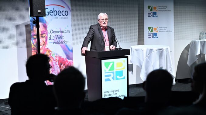 VDRJ Vorsitzender Rüdiger Edelmann bei der Preisverleihung 2018-19 – Foto: Messe-Berlin