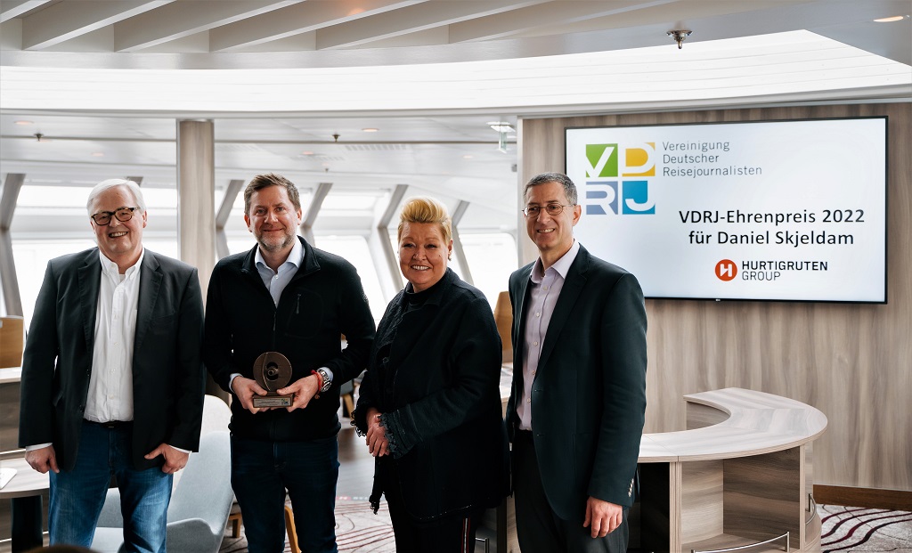 VDRJ Ehrenpreis 2022_Hurtigruten_Preisübergabe-K